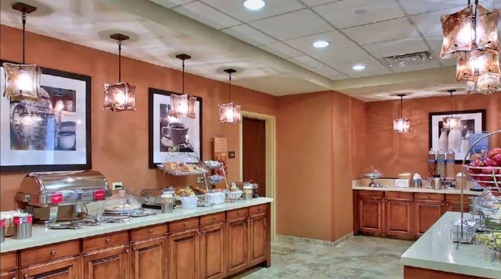 Hampton Inn & Suites Scottsdale At Talking Stick Exterior foto